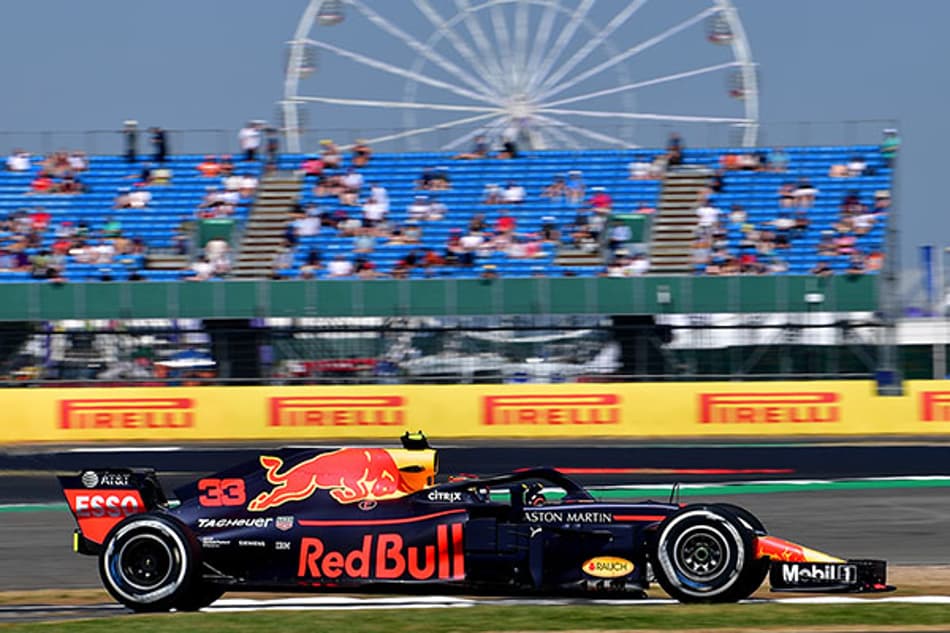 Verstappen sobre a batida no TL2: “Estava tentando ser rápido demais nos pneus duros”