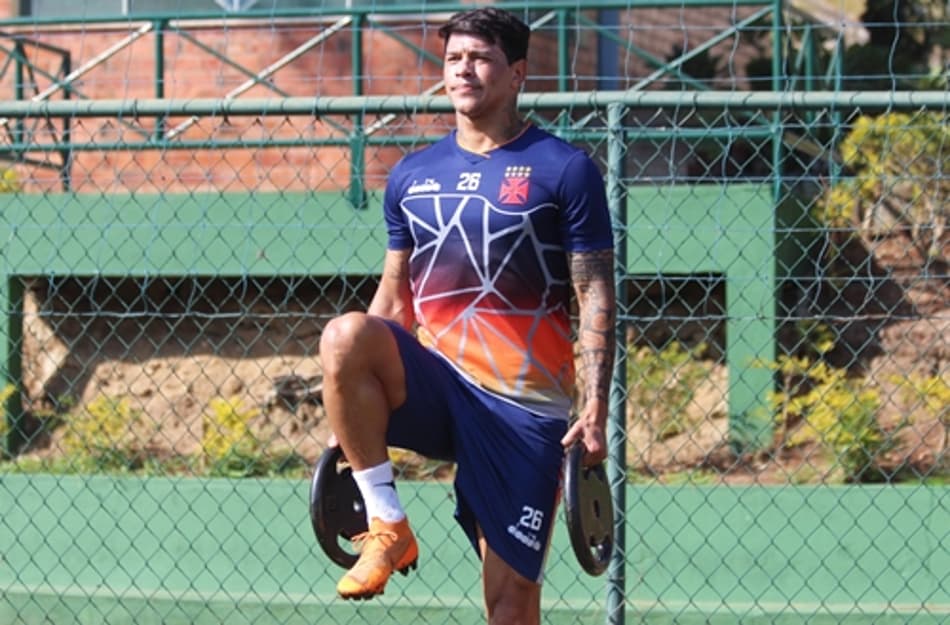 Liderança interna e união com torcida: Giovanni planeja retorno