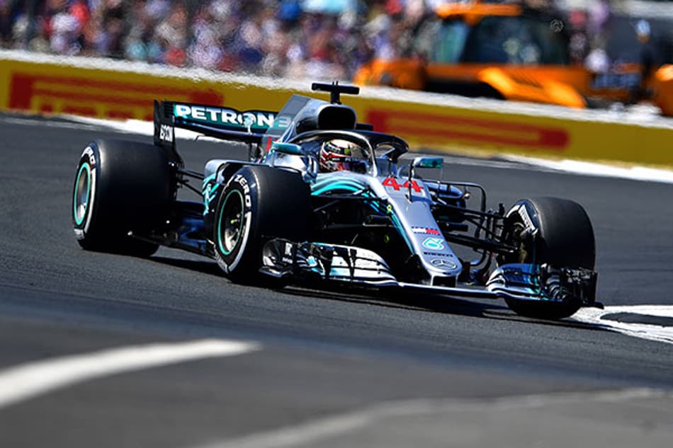 F1: Hamilton deixou o carro “tremendo” após incrível pole em Silverstone