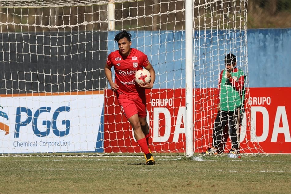 Atacante do 3 de Febrero é monitorado por clubes brasileiros