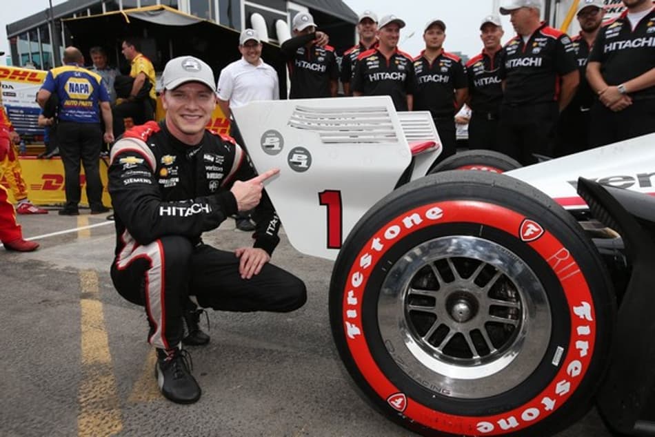 Josef Newgarden supera Scott Dixon e é pole position em Toronto