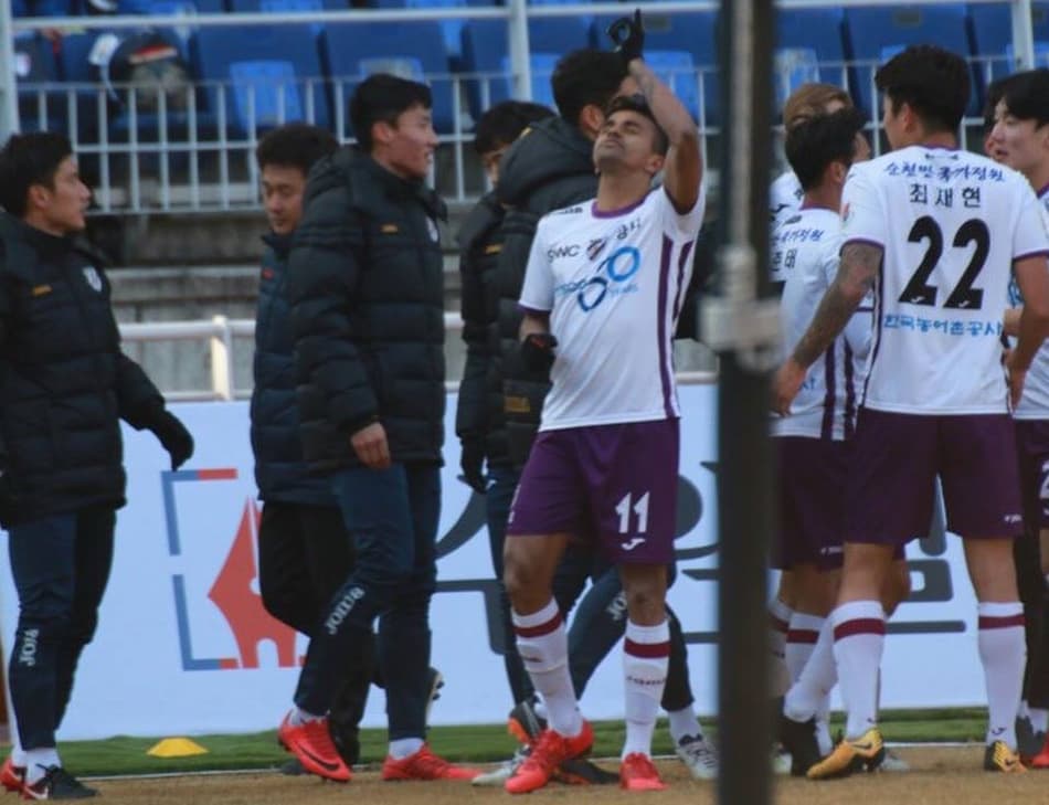Wanderson quebra considerável jejum de gols na Coreia do Sul