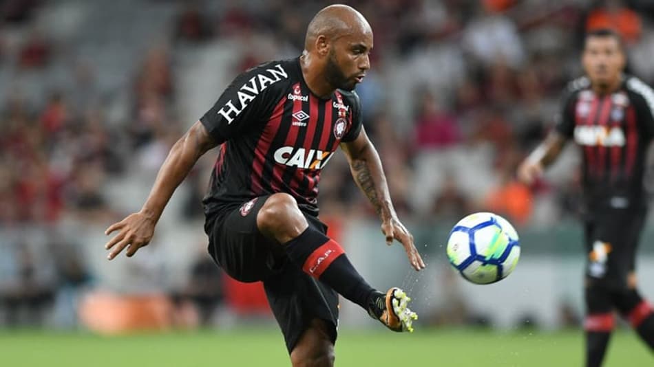 Jonathan visa triunfo com Atlético-PR nas oitavas da Copa do Brasil