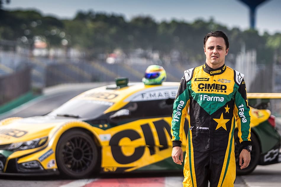 Felipe Massa e argentino na Corrida no Milhão dão recorde a Cimed Racing: 10 carros na Stock e Light