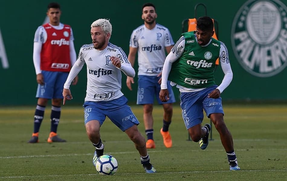 Lucas Lima revê o ex-time em busca de recomeço no Palmeiras