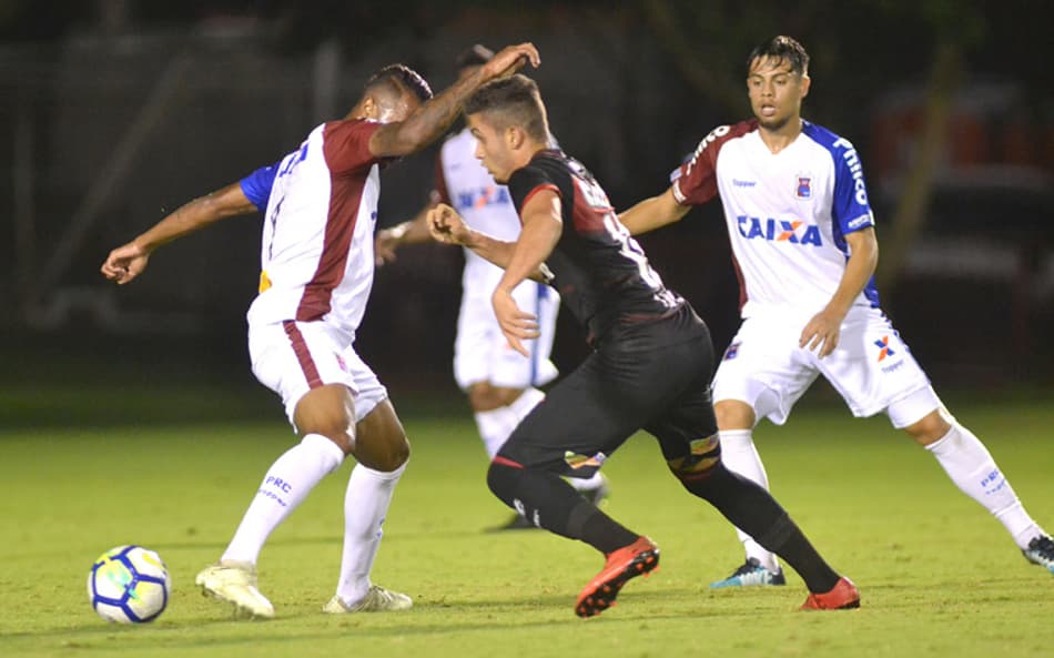 Super-Raio X: Veja quantos jogadores diferentes cada clube utilizou no Brasileirão-2018