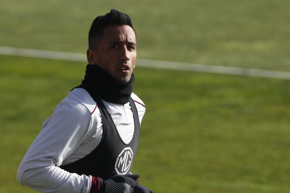 Sincero, Lucas Barrios indica técnico ideal para ex-clube