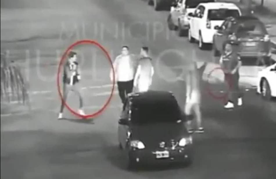 Goleiro argentino é assassinado em porta de casa noturna; Ex-jogador é suspeito