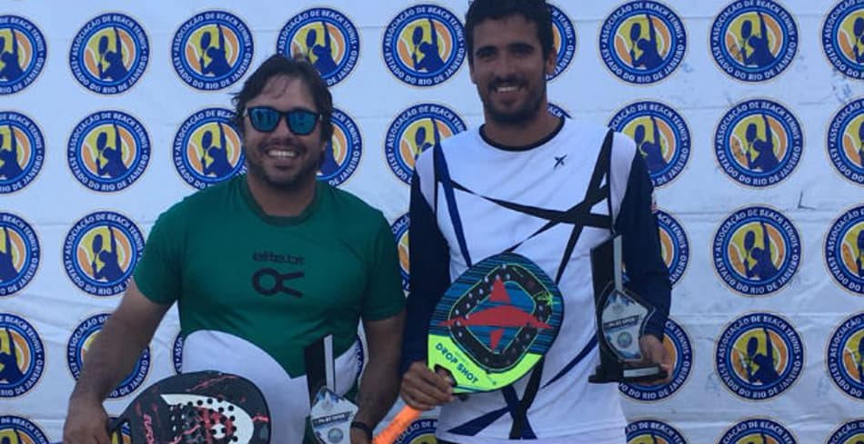 Guilherme Prata de verde e parceiro Antonio Vollmer