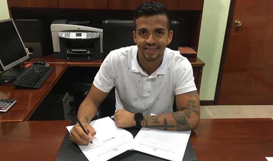 Clube sul-americano assegura peça importante do elenco por mais uma temporada