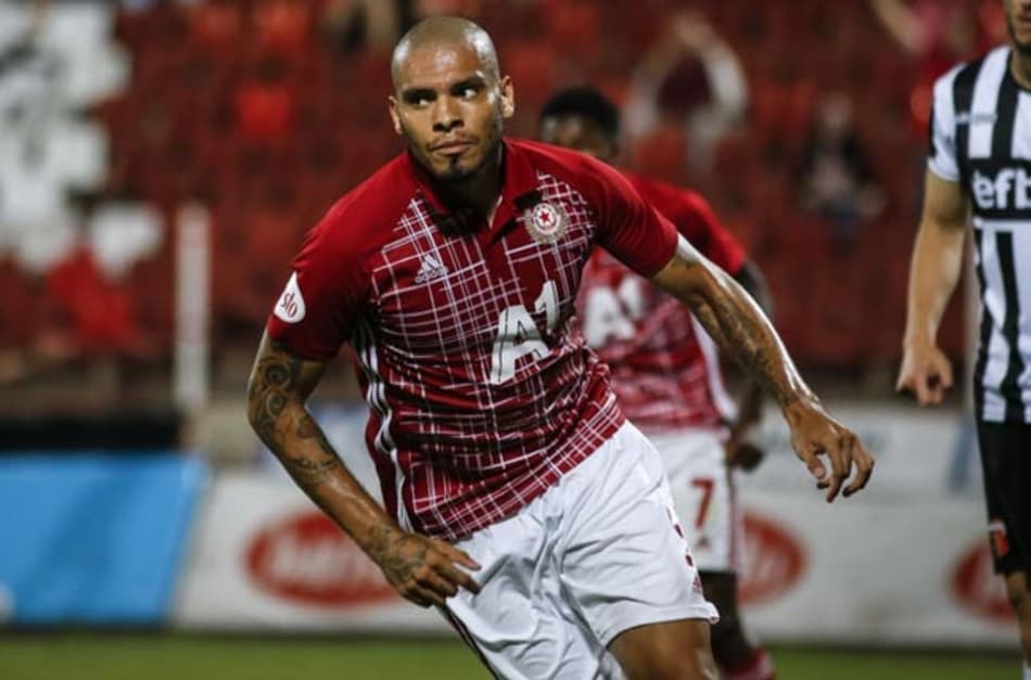 Brasileiro estreia pelo CSKA Sófia e termina como melhor em campo