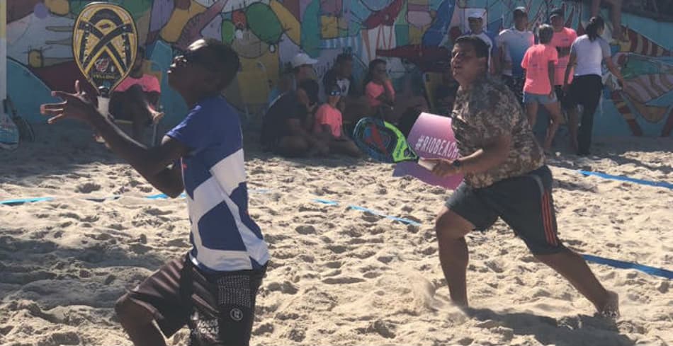 Moradores de comunidades carentes são vice-campeões da 2ª etapa do Rio Beach Tennis Tour