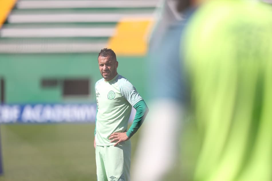 Com desempenho abaixo do esperado, Canteros é deixado de lado na Chape