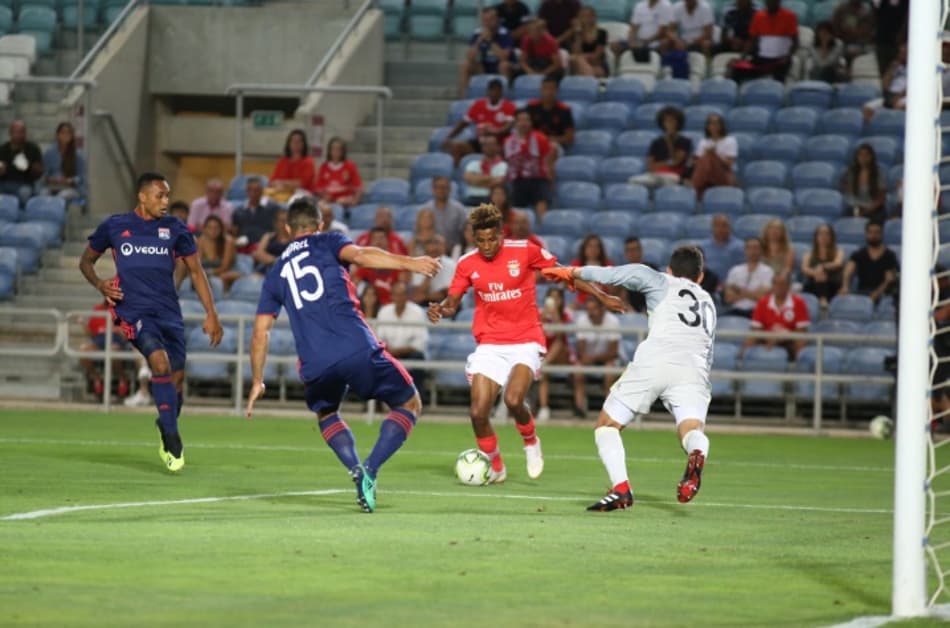 Com gol no fim, Lyon vence o Benfica na Copa dos Campeões Internacionais