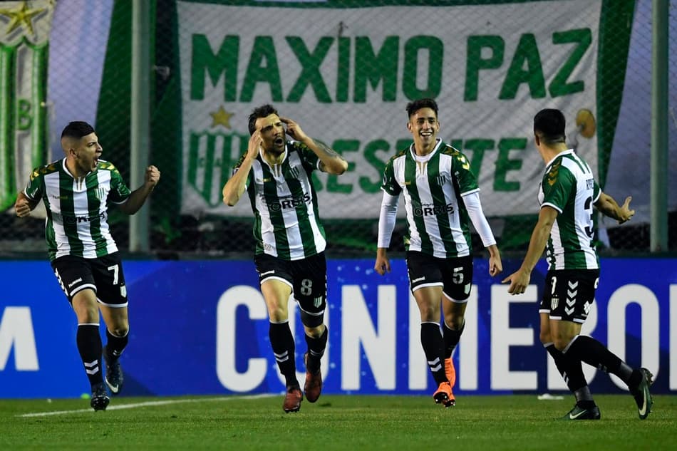 Banfield reverte vantagem do Boston River e passa de fase na Sul-Americana
