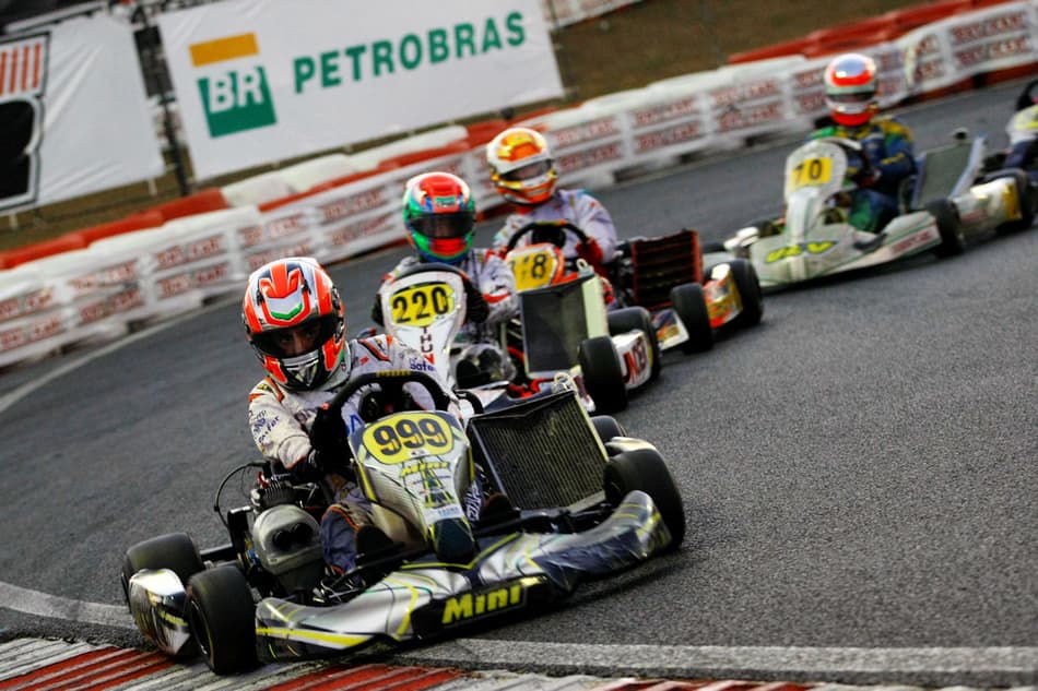 VÍDEO: Goulart, Croce e Peixoto são os primeiros finalistas da Seletiva de Kart Petrobras
