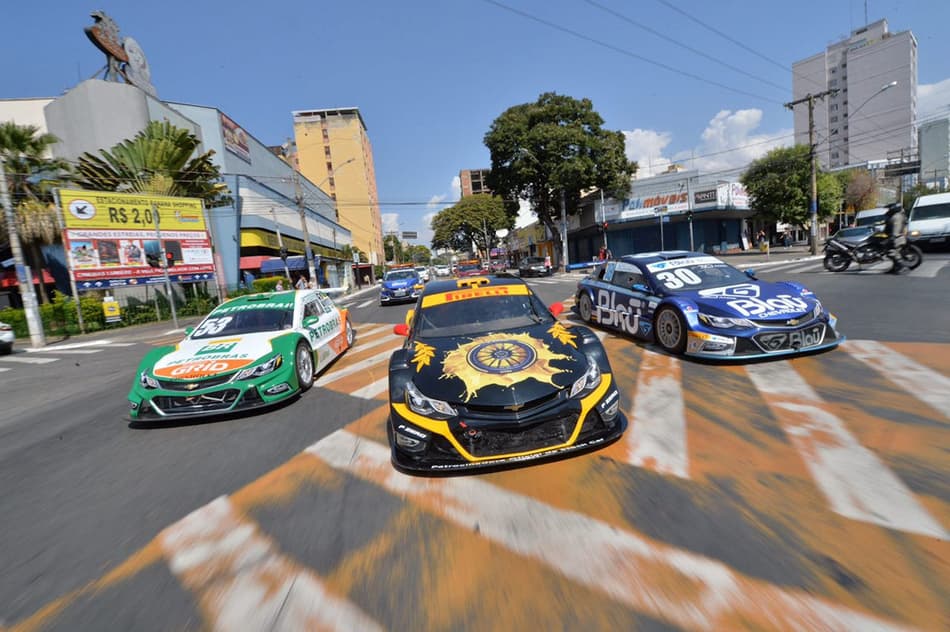 Para promover a Corrida do Milhão, Stock Car invade as ruas de Goiânia