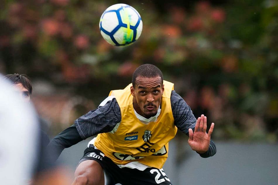 Com lesão, Luiz Felipe desfalca o Santos contra o Sport e Libertadores
