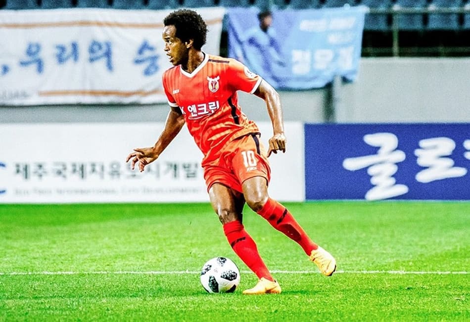 Meia brasileiro está ansioso por vaga nas quartas da Copa da Coreia