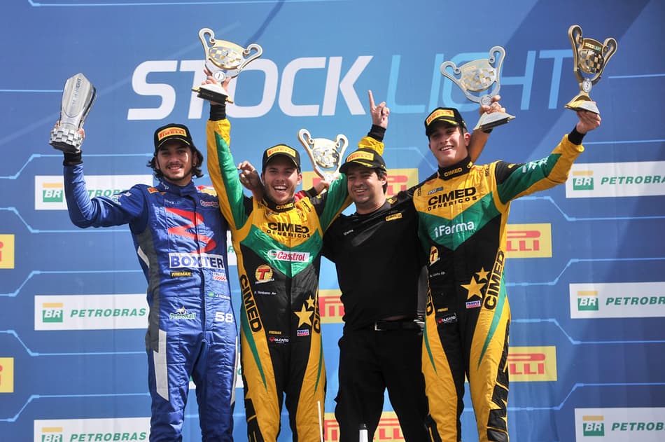 Rimbano vence "corrida da vida" na Stock Light