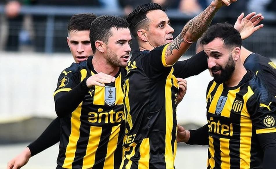 Sem poupar os titulares, Peñarol deve repetir equipe contra o Furacão