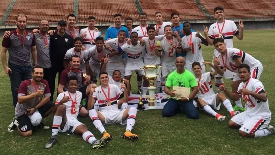 Com apoio da FBF, Salvador Cup reúne clubes do Brasil e do exterior