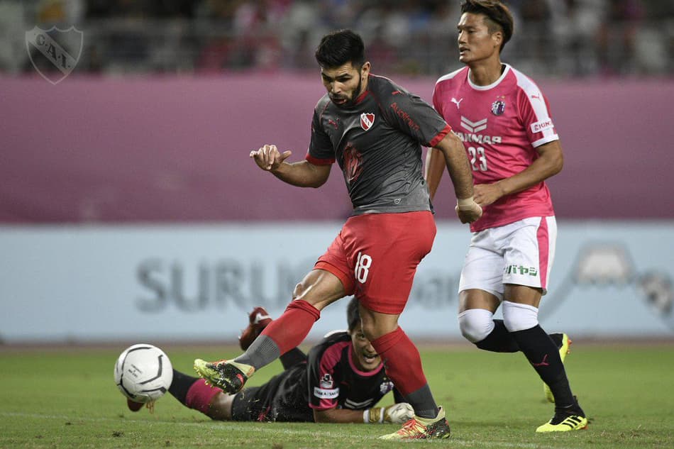 Independiente bate pela vantagem mínima o Cerezo Osaka e fica com a Copa Suruga