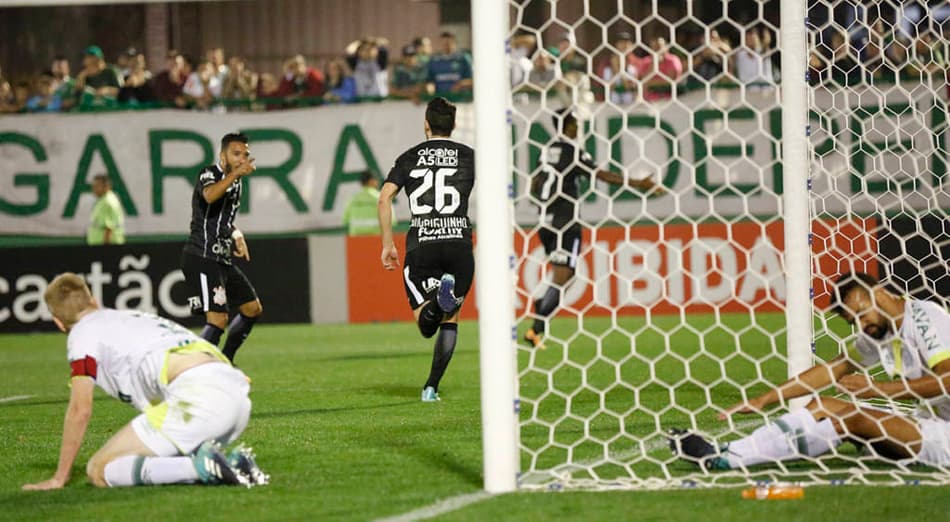 Corinthians é o único clube que nunca perdeu para a Chape na Arena Condá