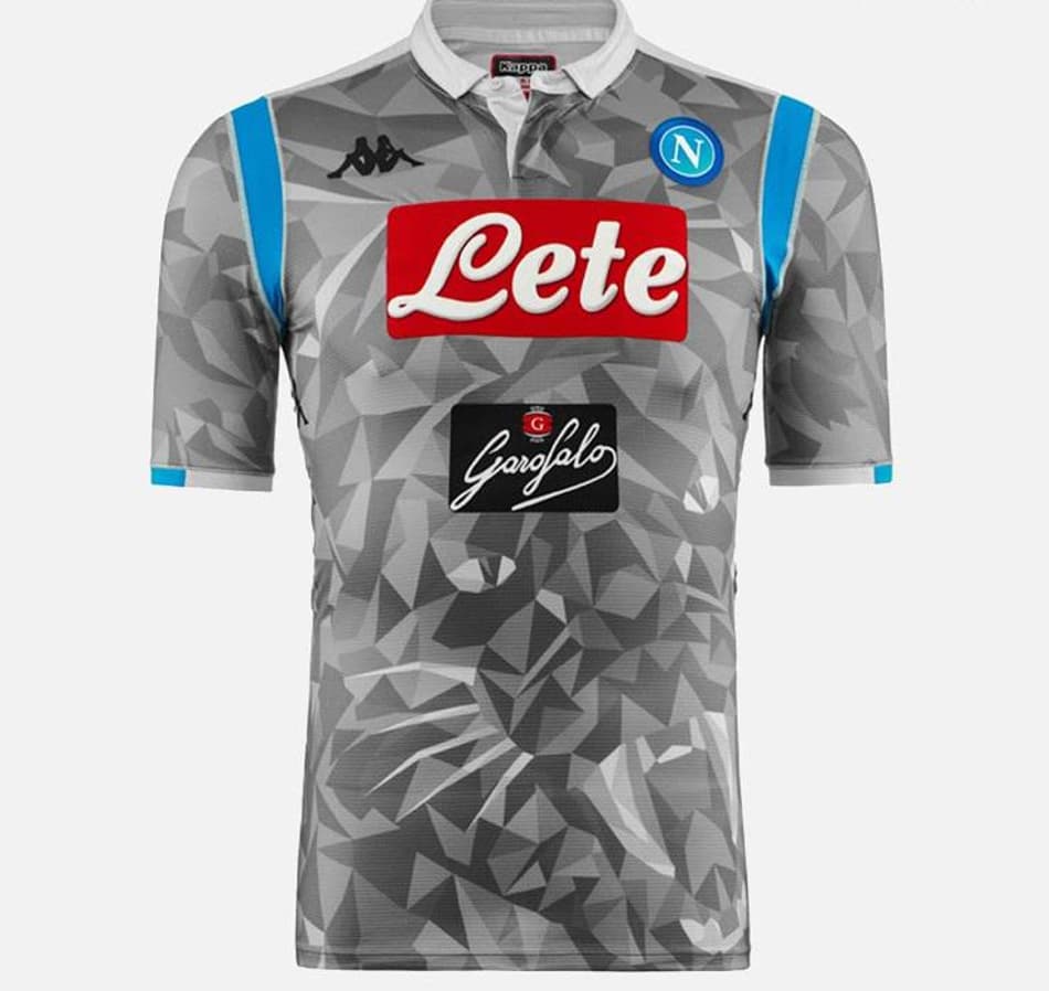 Napoli apresenta nova camisa 3. Peça tem predomínio do cinza e formas geométricas