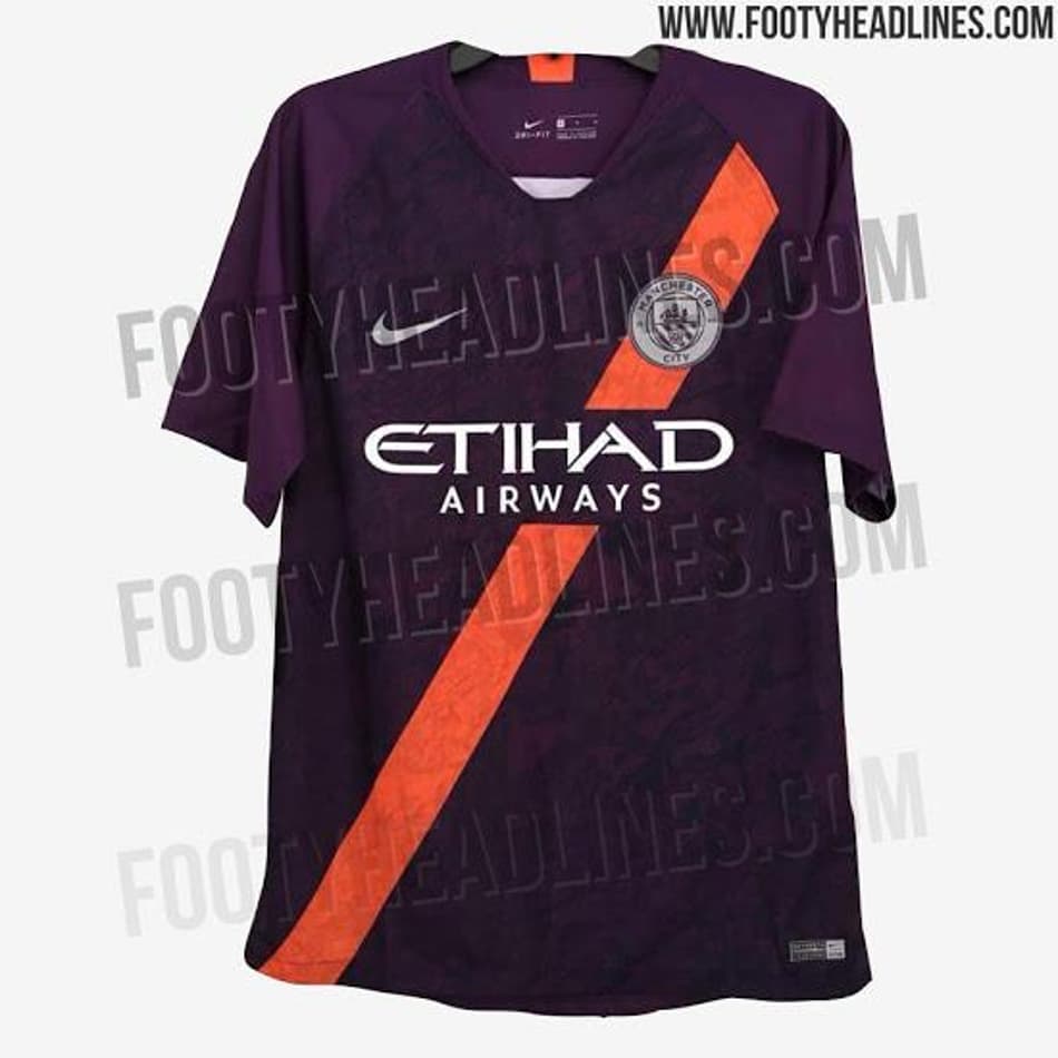 De roxo e com faixa na diagonal: site revela nova camisa 3 do Manchester City