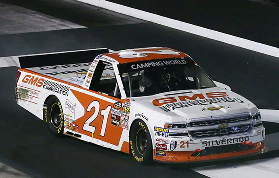 Johnny Sauter vence fase regular da NASCAR Truck Series em Bristol