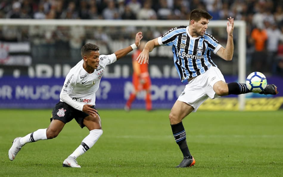 Adversário da vez, Grêmio é pedra no sapato do Corinthians no Brasileirão