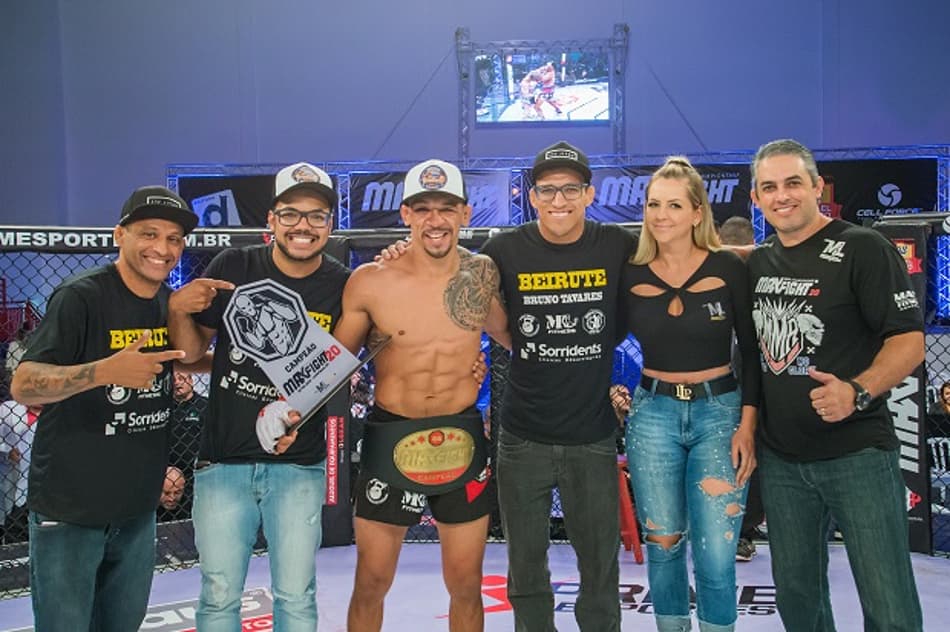 Max Fight 20 tem belos nocautes e dois campeões em grande evento
