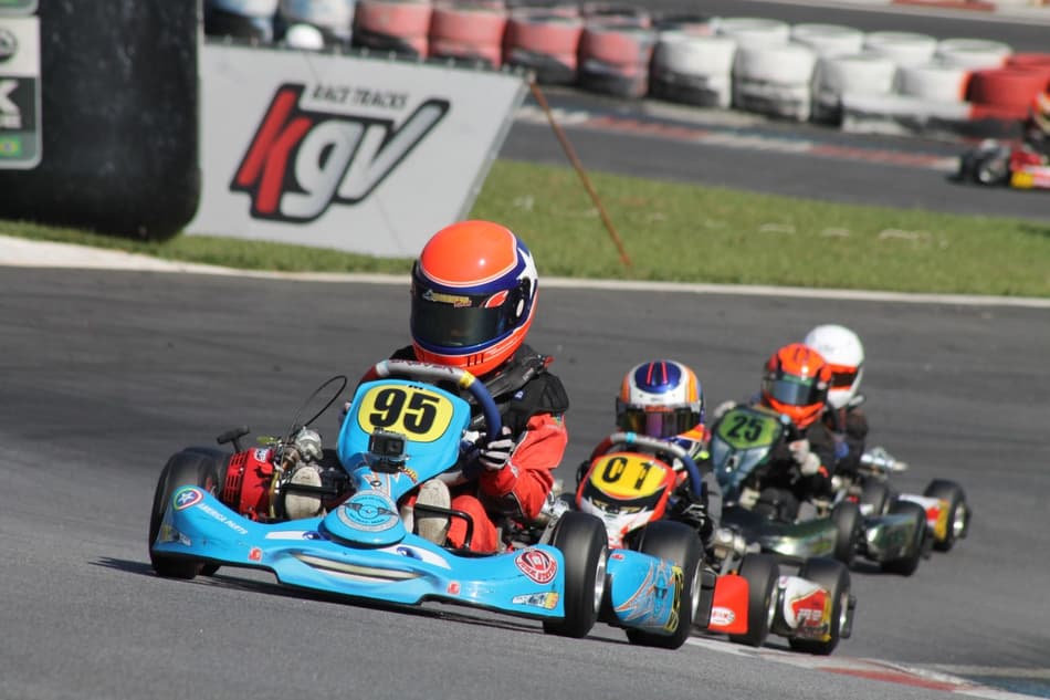 Campeão Brasileiro de kart com 8 anos, Enzo Vidmontiene faz sua estreia internacional nos EUA