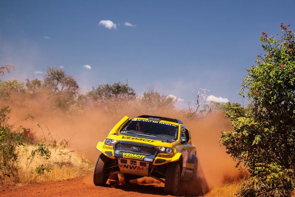 Rally dos Sertões consagra campeões inéditos na chegada a Fortaleza