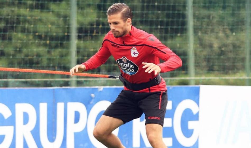 Christián Santos avança em recuperação física no La Coruña