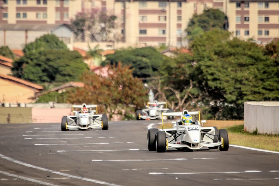 Fórmula Academy Sudamericana realiza testes em Interlagos