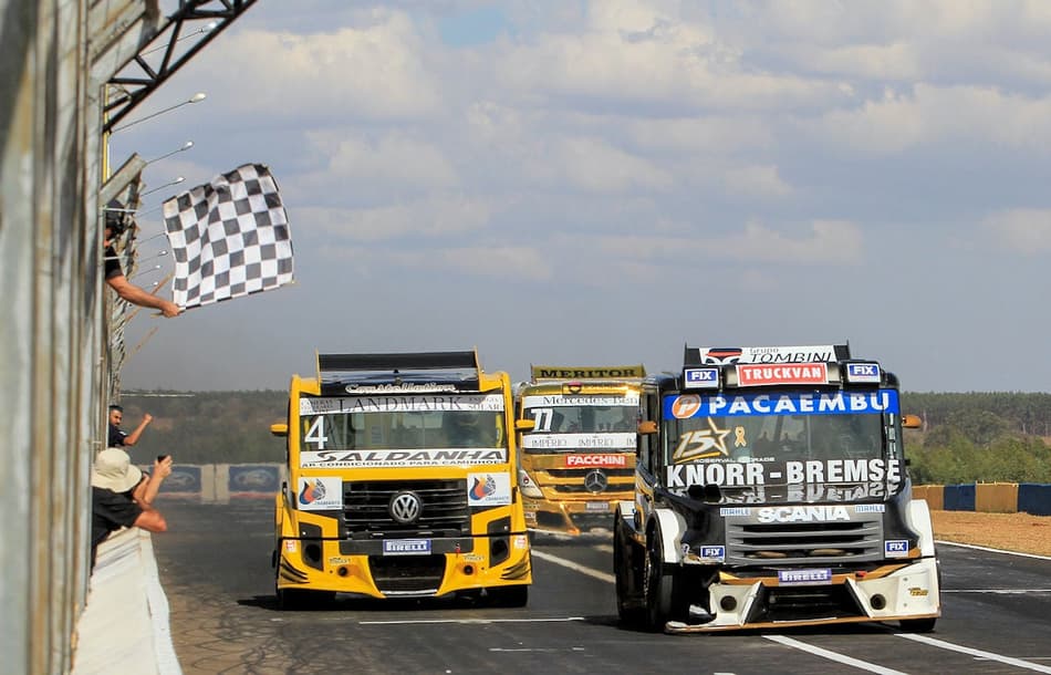 Copa Truck e Top Race realizam intercâmbio em Buenos Aires