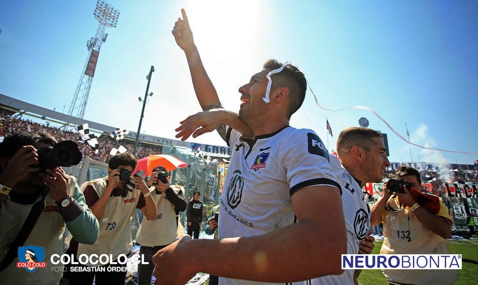 Antes de encarar o Corinthians, Colo-Colo vence clássico da Universidad de Chile