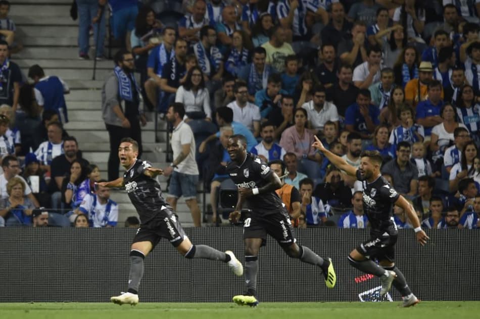 Porto vacila e cede a virada ao Vitoria de Guimarães dentro de casa