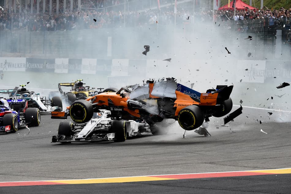 FIA confirma que Halo ajudou a proteger Leclerc