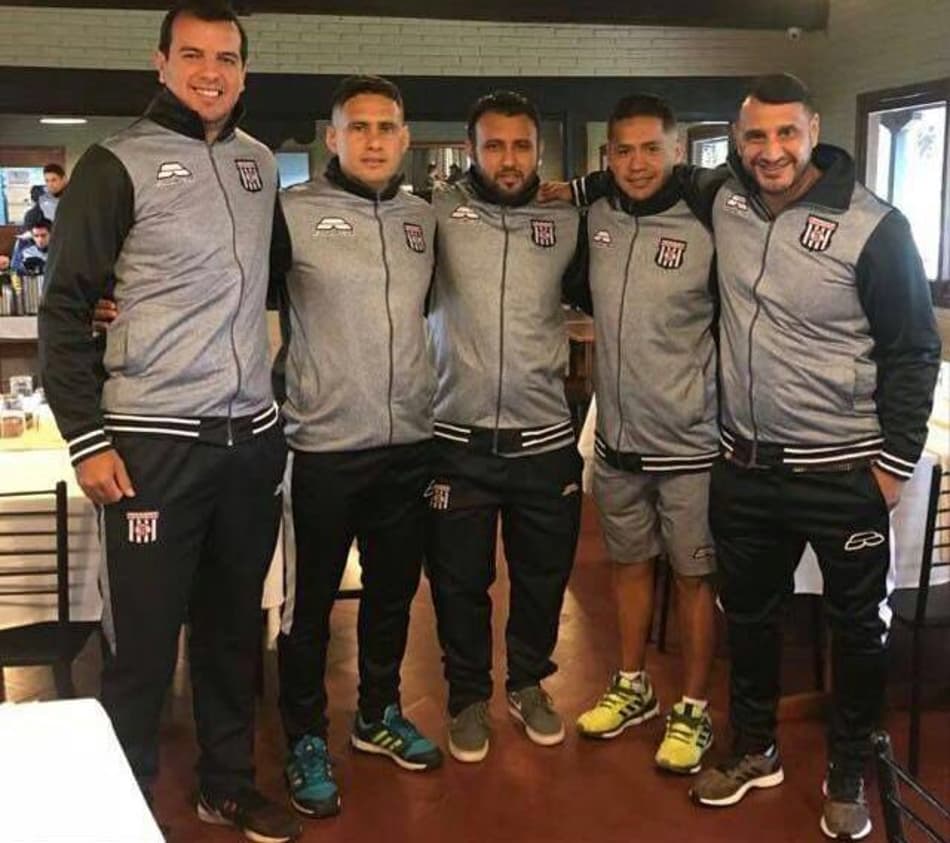 No Paraguai, técnico pode ser apresentado sem o atual ter sido demitido