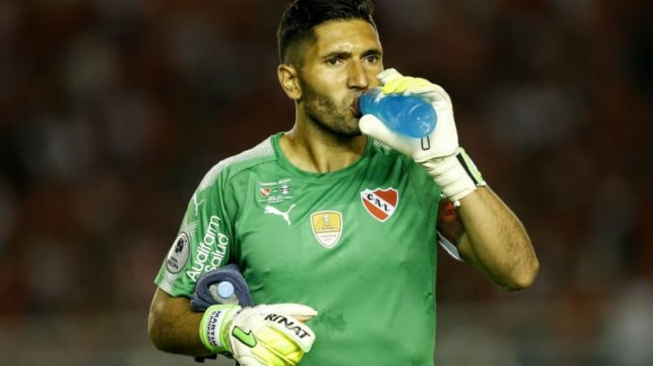 Após punição ao Santos, goleiro do Independiente fica com os três gols do jogo de ida