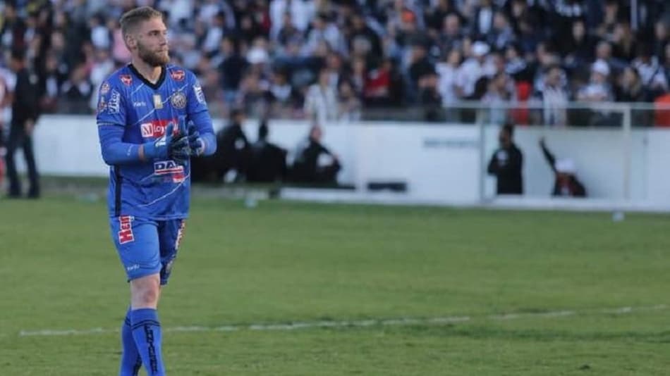 Destaque na Série C, goleiro celebra acesso e mira título do Operário