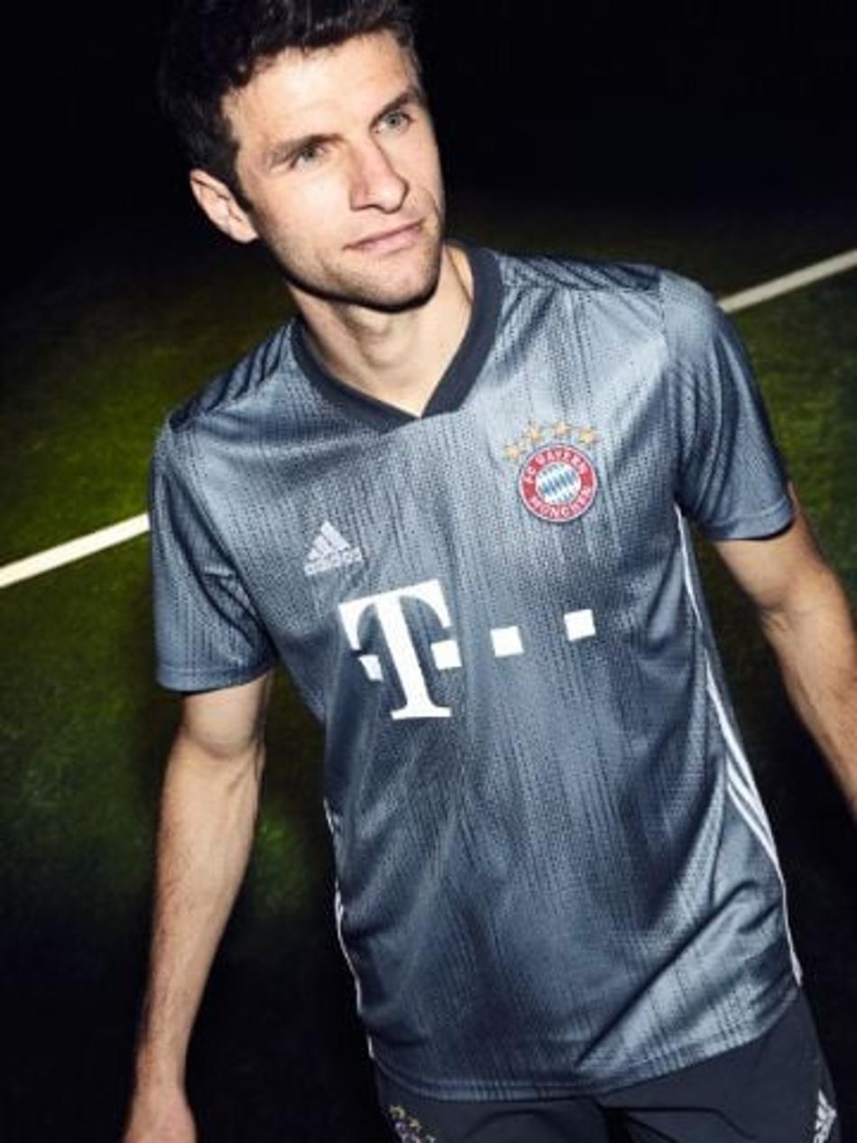 Bayern de Munique lança nova camisa 3, feita de plástico reciclável