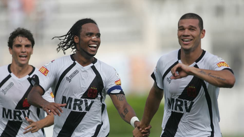 Camisa do Vasco na época da Champs. Confira a seguir outras imagens na galeria especial do LANCE!