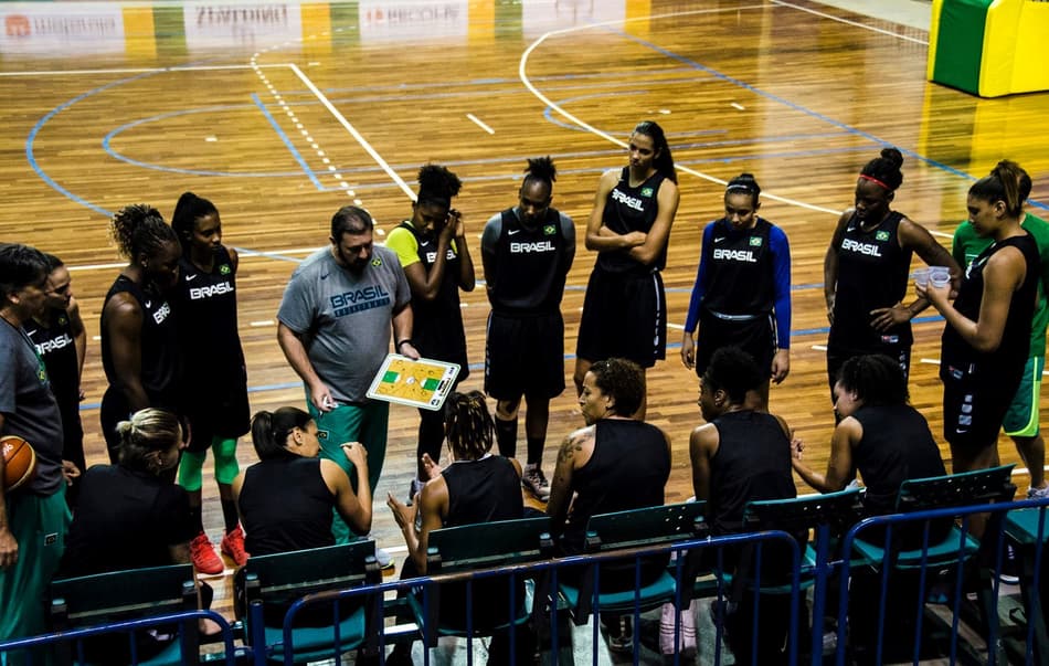Brasil estreia no Campeonato Sul-Americano contra a Venezuela