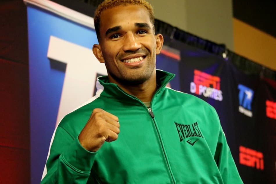 Esquiva Falcão disputará título contra argentino em outubro; veja