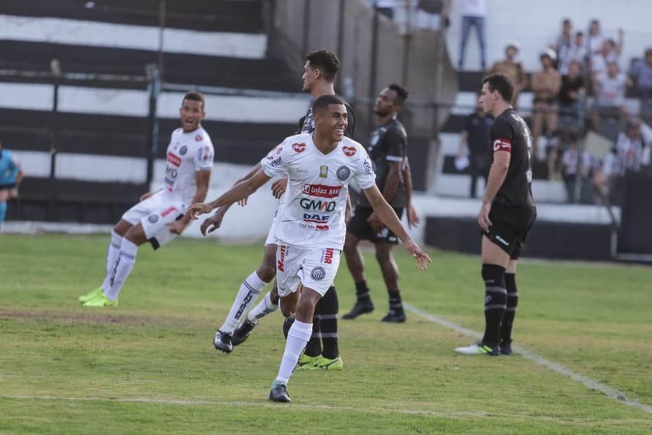 Erick é um dos destaques da campanha do Operário, com três gols marcados na Série C