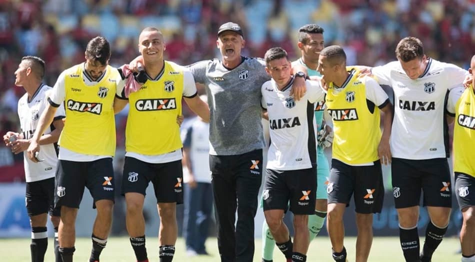 João Lucas comemora triunfo sobre o Flamengo